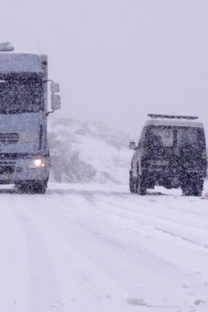 Estradas da Serra do Montemuro reabrem após nevão intenso